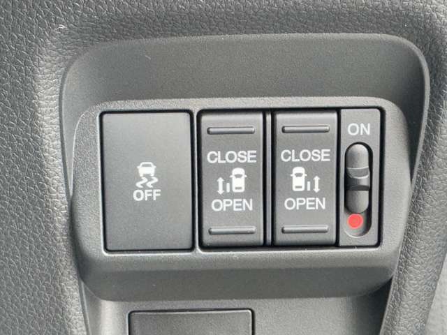 ホンダ フリード　ハイブリッド １．５ Ｅ：ＨＥＶ エアー ＥＸ R7年 (九州・沖縄) 99