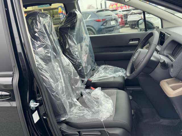 ホンダ フリード　ハイブリッド １．５ Ｅ：ＨＥＶ エアー ＥＸ R7年 (九州・沖縄) 99