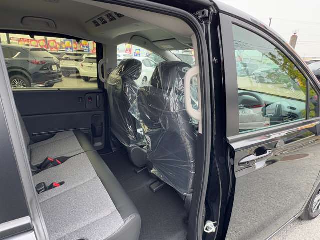 ホンダ フリード　ハイブリッド １．５ Ｅ：ＨＥＶ エアー ＥＸ R7年 (九州・沖縄) 99