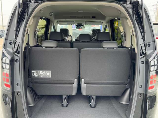 ホンダ フリード　ハイブリッド １．５ Ｅ：ＨＥＶ エアー ＥＸ R7年 (九州・沖縄) 99