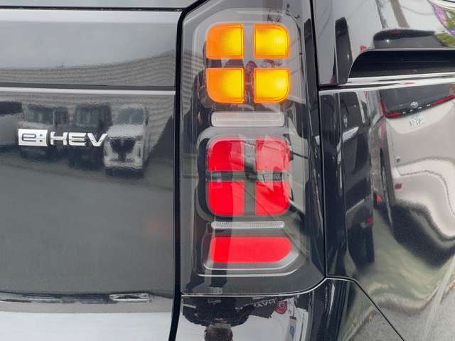 ホンダ フリード　ハイブリッド １．５ Ｅ：ＨＥＶ エアー ＥＸ R7年 (九州・沖縄) 99