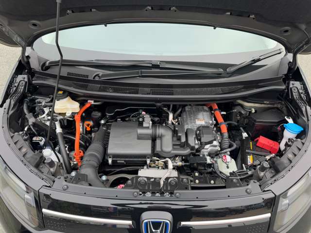 ホンダ フリード　ハイブリッド １．５ Ｅ：ＨＥＶ エアー ＥＸ R7年 (九州・沖縄) 99