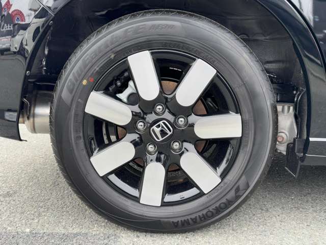 ホンダ フリード　ハイブリッド １．５ Ｅ：ＨＥＶ エアー ＥＸ R7年 (九州・沖縄) 99