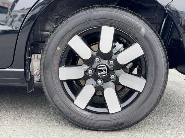 ホンダ フリード　ハイブリッド １．５ Ｅ：ＨＥＶ エアー ＥＸ R7年 (九州・沖縄) 99