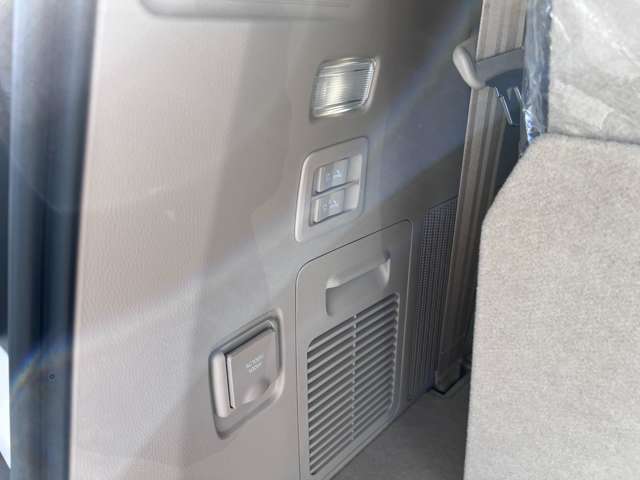 トヨタ ランドクルーザー ３．５ ＺＸ ４ＷＤ R5年 (九州・沖縄) 99