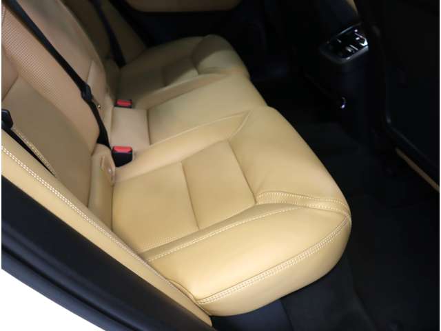 ボルボ ＸＣ６０ Ｄ４ ＡＷＤ インスクリプション ディーゼルターボ ４ＷＤ H30年 (近畿) 99