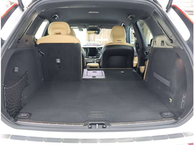 ボルボ ＸＣ６０ Ｄ４ ＡＷＤ インスクリプション ディーゼルターボ ４ＷＤ H30年 (近畿) 99