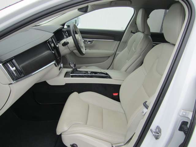 ボルボ Ｖ９０クロスカントリー Ｄ４ ＡＷＤ ディーゼルターボ ４ＷＤ R2年 (四国) 99