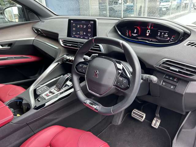 プジョー ３００８ ＧＴ ブルーＨＤＩ レッド ナッパ ディーゼルターボ R3年 (東北) 99