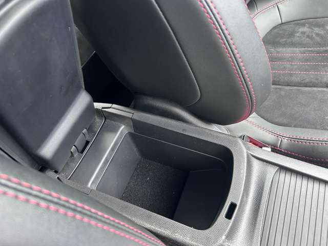 プジョー ３０８ ＧＴ ブルーＨＤＩ ディーゼルターボ H30年 (東北) 99