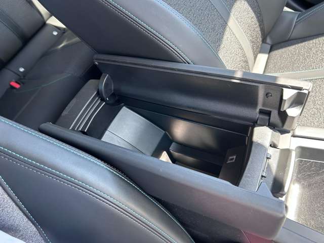 プジョー ３０８ＳＷ アリュール ブルーＨＤＩ ディーゼルターボ R5年 (東北) 99