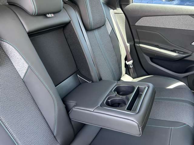 プジョー ３０８ＳＷ アリュール ブルーＨＤＩ ディーゼルターボ R5年 (東北) 99