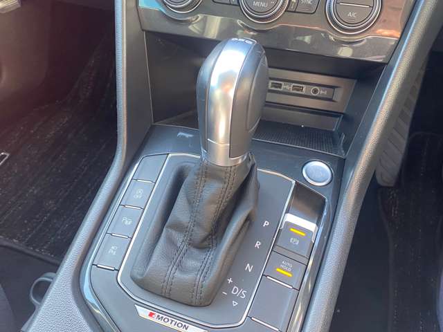 フォルクスワーゲン ティグアン ＴＤＩ ４モーション ハイライン ディーゼルターボ ４ＷＤ R2年 (東北) 99