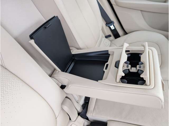 ＢＭＷ ２シリーズアクティブツアラー ２１８Ｉ ラグジュアリー H28年 (東北) 99