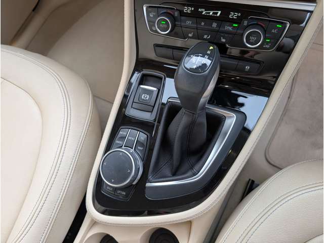 ＢＭＷ ２シリーズアクティブツアラー ２１８Ｉ ラグジュアリー H28年 (東北) 99