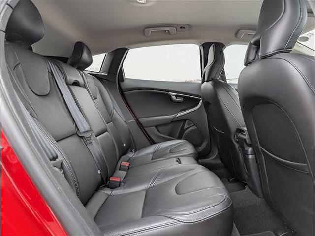 ボルボ Ｖ４０ Ｔ３　インスクリプション H29年 (東北) 99