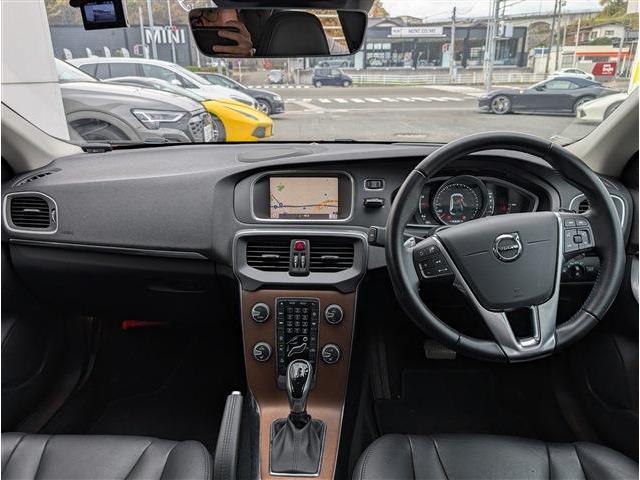 ボルボ Ｖ４０ Ｔ３　インスクリプション H29年 (東北) 99