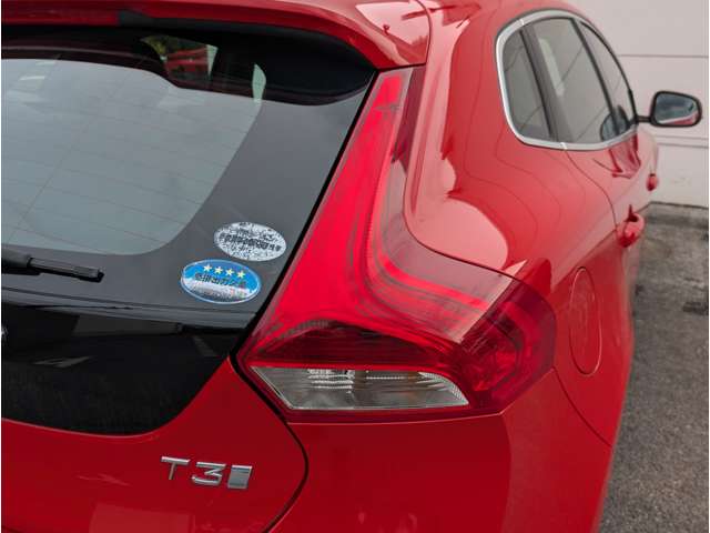 ボルボ Ｖ４０ Ｔ３　インスクリプション H29年 (東北) 99