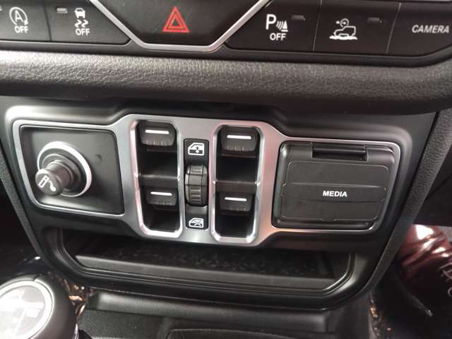 ジープ ラングラー　アンリミテッド アンリミテッド スポーツ ４ＷＤ R7年 (東北) 99