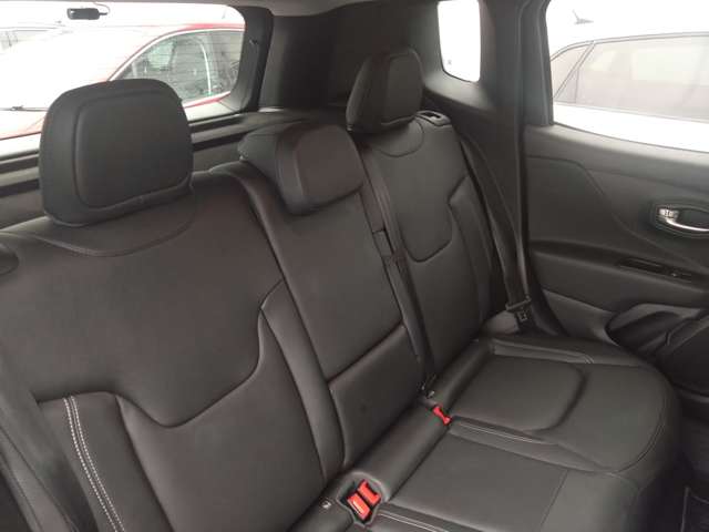 ジープ レネゲード リミテッド R3年 (東北) 99