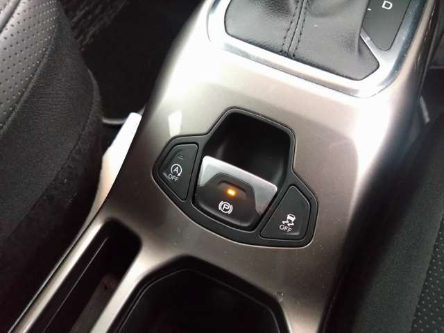 ジープ レネゲード リミテッド R3年 (東北) 99