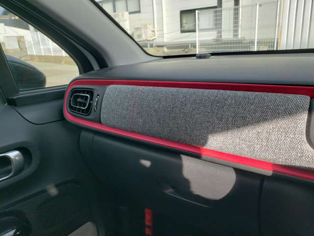 シトロエン Ｃ３ ＥＬＬＥ H30年 (東北) 99