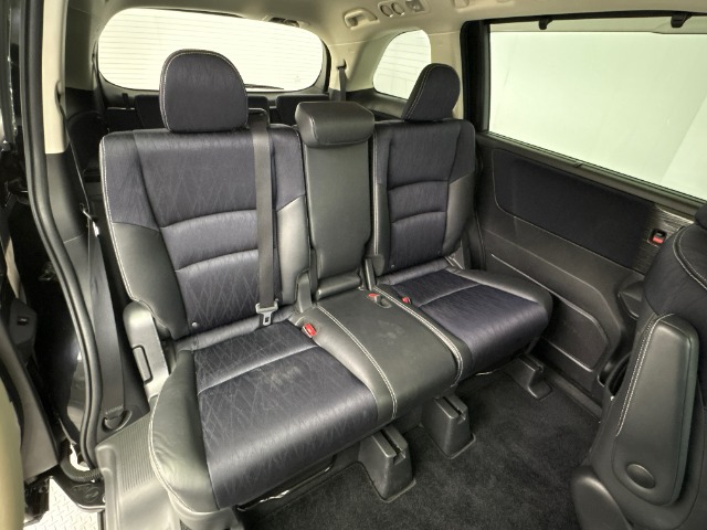 ホンダ オデッセイ ２．４ アブソルート ２０ＴＨアニバーサリー パッケージ H27年 (東海) 99