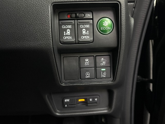 ホンダ オデッセイ ２．４ アブソルート ２０ＴＨアニバーサリー パッケージ H27年 (東海) 99