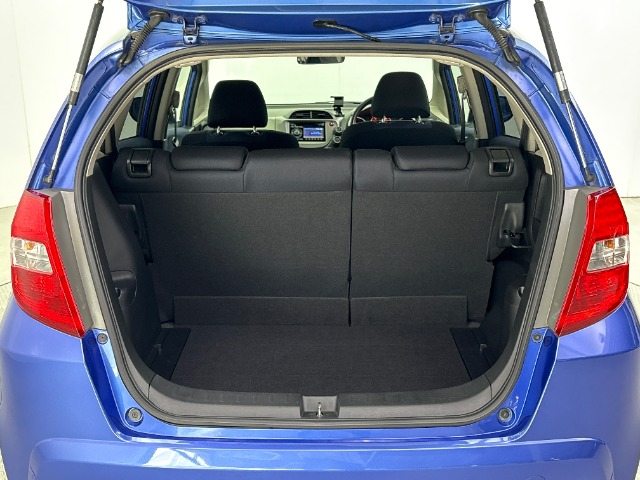 ホンダ フィット １．３ Ｇ H22年 (東海) 99