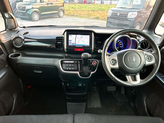 ホンダ Ｎ　ＢＯＸ ６６０ カスタムＧ ターボＳＳパッケージ H26年 (九州・沖縄) 99