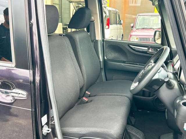 ホンダ Ｎ　ＢＯＸ ６６０ カスタムＧ ＳＳパッケージ ブラックスタイル H29年 (九州・沖縄) 99