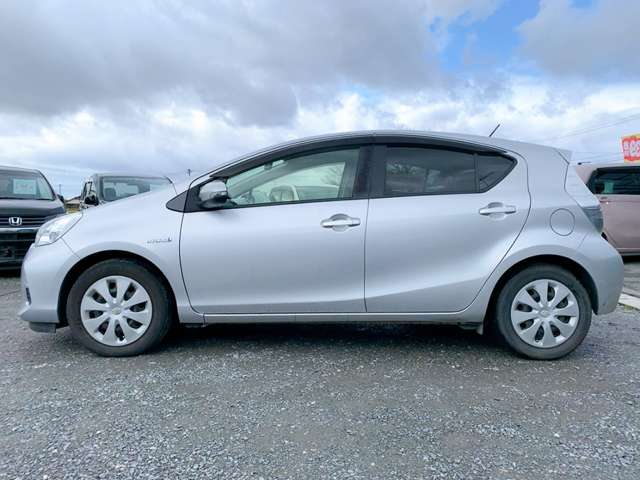 トヨタ アクア １．５ Ｓ H26年 (九州・沖縄) 99