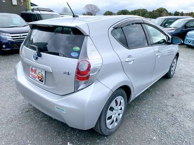 トヨタ アクア １．５ Ｓ H26年 (九州・沖縄) 99