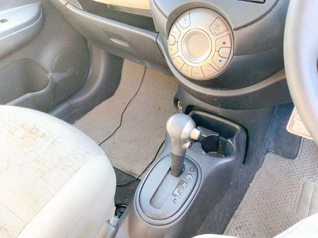 日産 マーチ １．２ １２Ｇ H23年 (九州・沖縄) 99