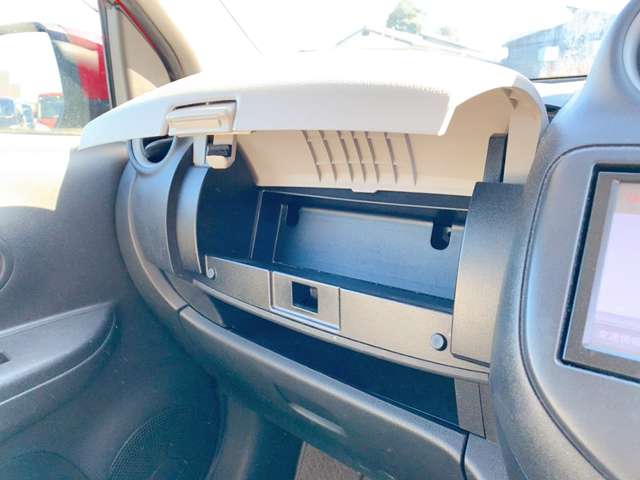 日産 マーチ １．２ １２Ｇ H23年 (九州・沖縄) 99