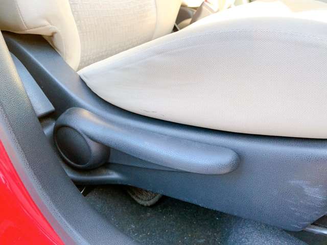 日産 マーチ １．２ １２Ｇ H23年 (九州・沖縄) 99