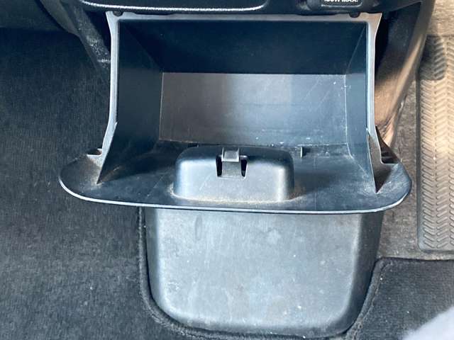 ホンダ Ｎ　ＢＯＸ ６６０ カスタムＧ Ｌパッケージ ４ＷＤ H25年 (九州・沖縄) 99