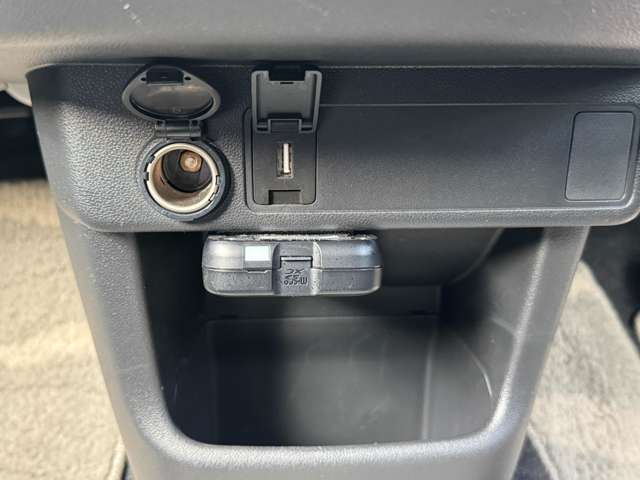 ダイハツ ブーン １．０ シルク Ｇパッケージ ＳＡＩＩＩ R5年 (九州・沖縄) 99