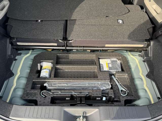 ダイハツ ブーン １．０ シルク Ｇパッケージ ＳＡＩＩＩ R5年 (九州・沖縄) 99