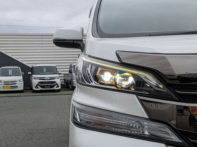 トヨタ ヴェルファイア ２．５ Ｚ Ａエディション ゴールデンアイズ H28年 (九州・沖縄) 99