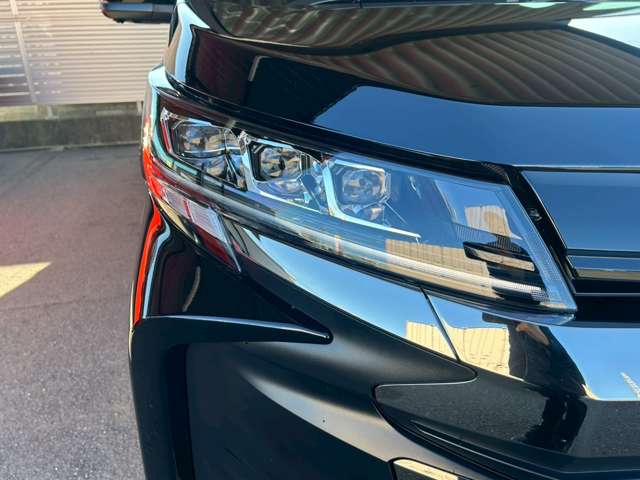 トヨタ ノア １．８ ハイブリッド Ｓ－Ｚ R7年 (東海) 99