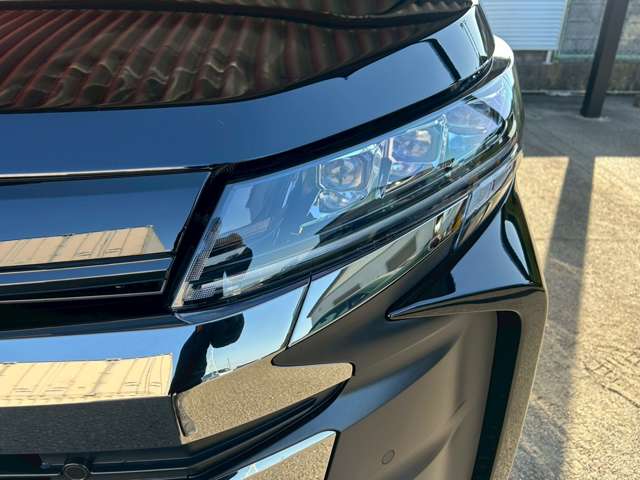 トヨタ ノア １．８ ハイブリッド Ｓ－Ｚ R7年 (東海) 99