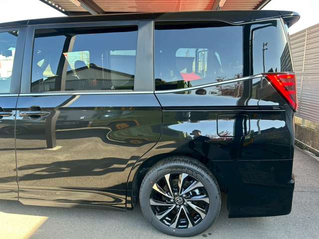 トヨタ ノア １．８ ハイブリッド Ｓ－Ｚ R7年 (東海) 99