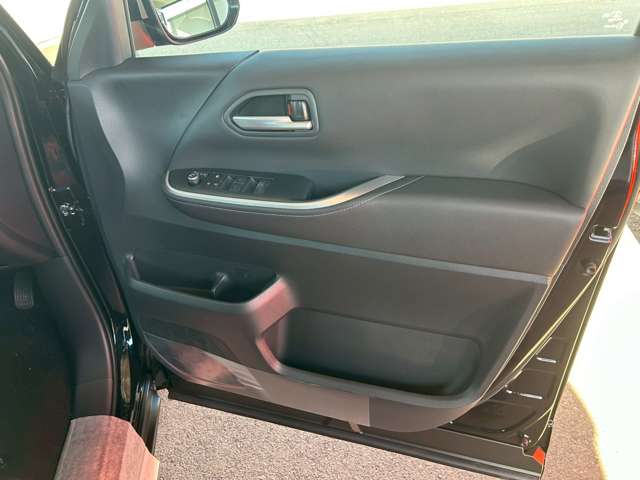 トヨタ ノア １．８ ハイブリッド Ｓ－Ｚ R7年 (東海) 99