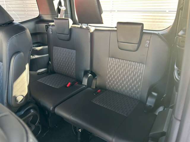 トヨタ ノア １．８ ハイブリッド Ｓ－Ｚ R7年 (東海) 99