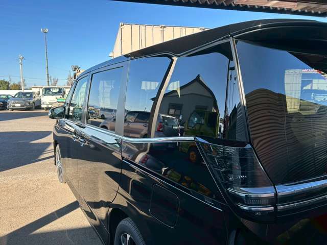 トヨタ ヴォクシー １．８ ハイブリッド Ｓ－Ｚ R7年 (東海) 99