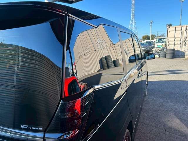 トヨタ ヴォクシー １．８ ハイブリッド Ｓ－Ｚ R7年 (東海) 99