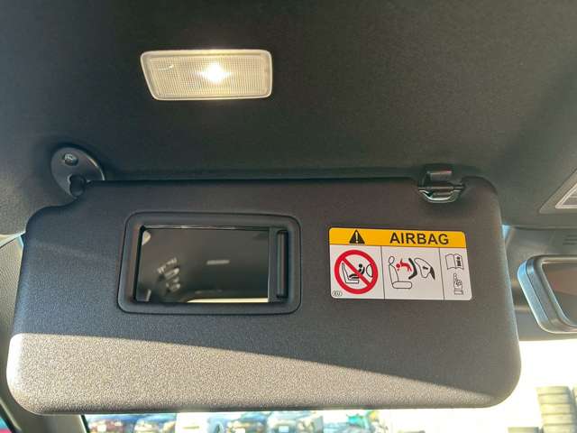 トヨタ ヴォクシー １．８ ハイブリッド Ｓ－Ｚ R7年 (東海) 99