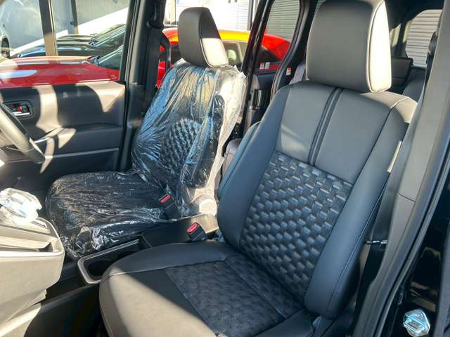 トヨタ ヴォクシー １．８ ハイブリッド Ｓ－Ｚ R7年 (東海) 99