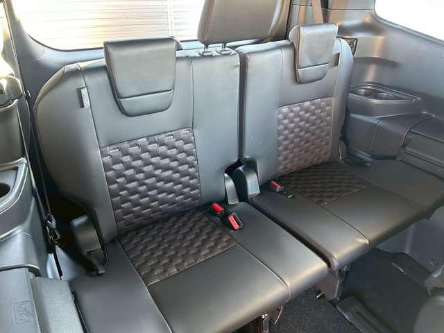 トヨタ ヴォクシー １．８ ハイブリッド Ｓ－Ｚ R7年 (東海) 99